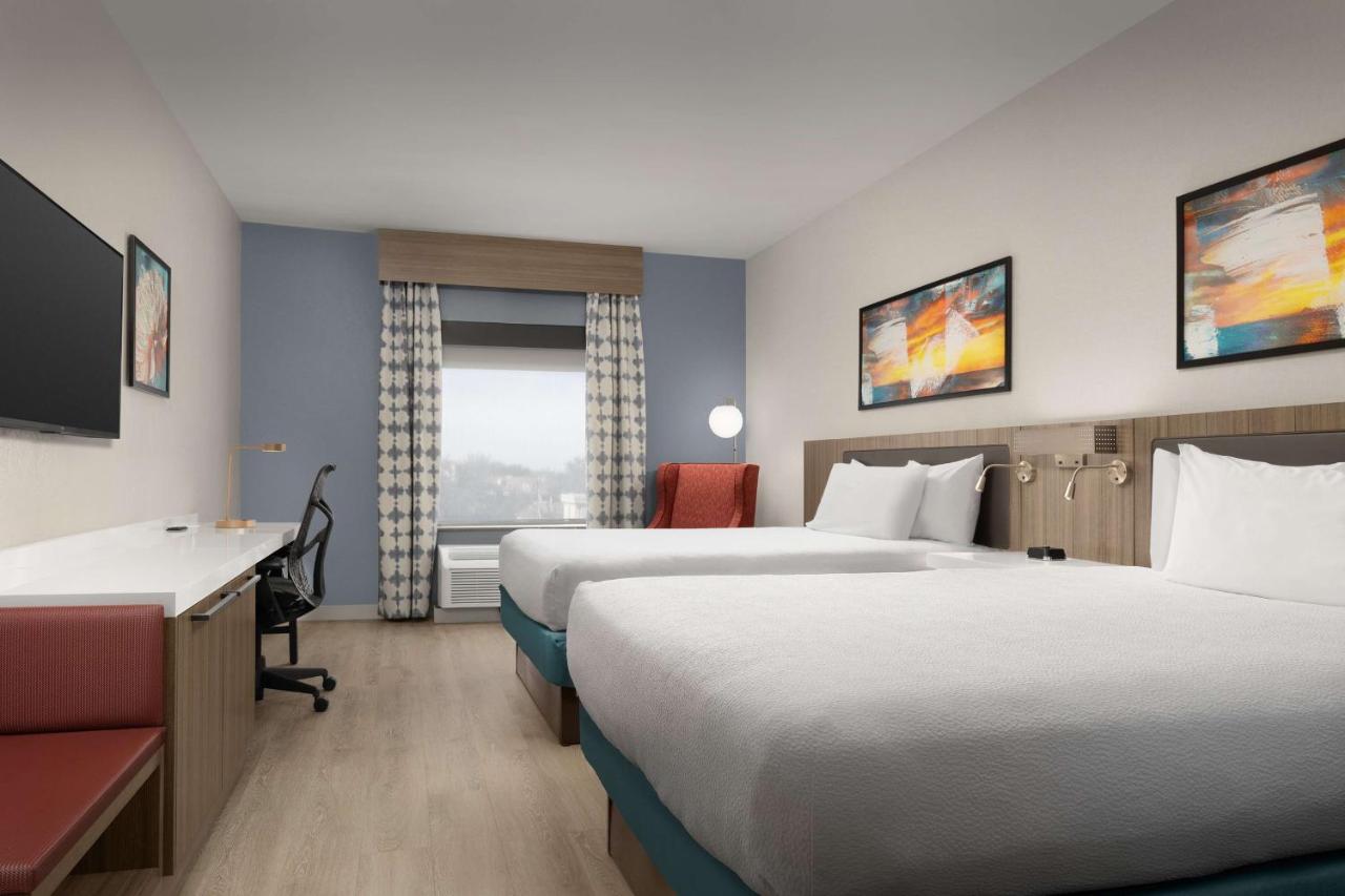Premium Queen Room with Two Queen Beds at Hilton Garden Inn Abilene
