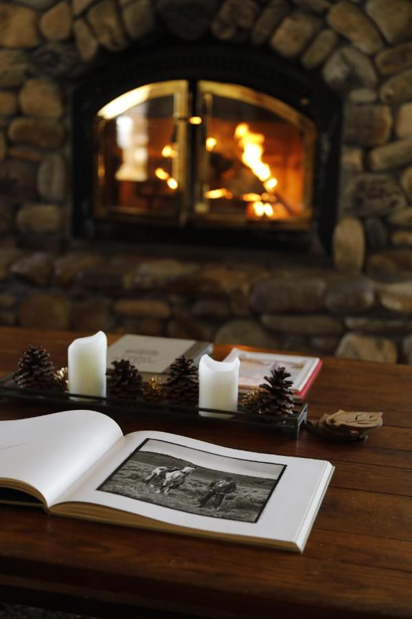 | Bentwood Inn