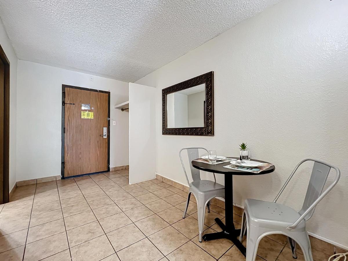  | Stayable Suites Kissimmee East