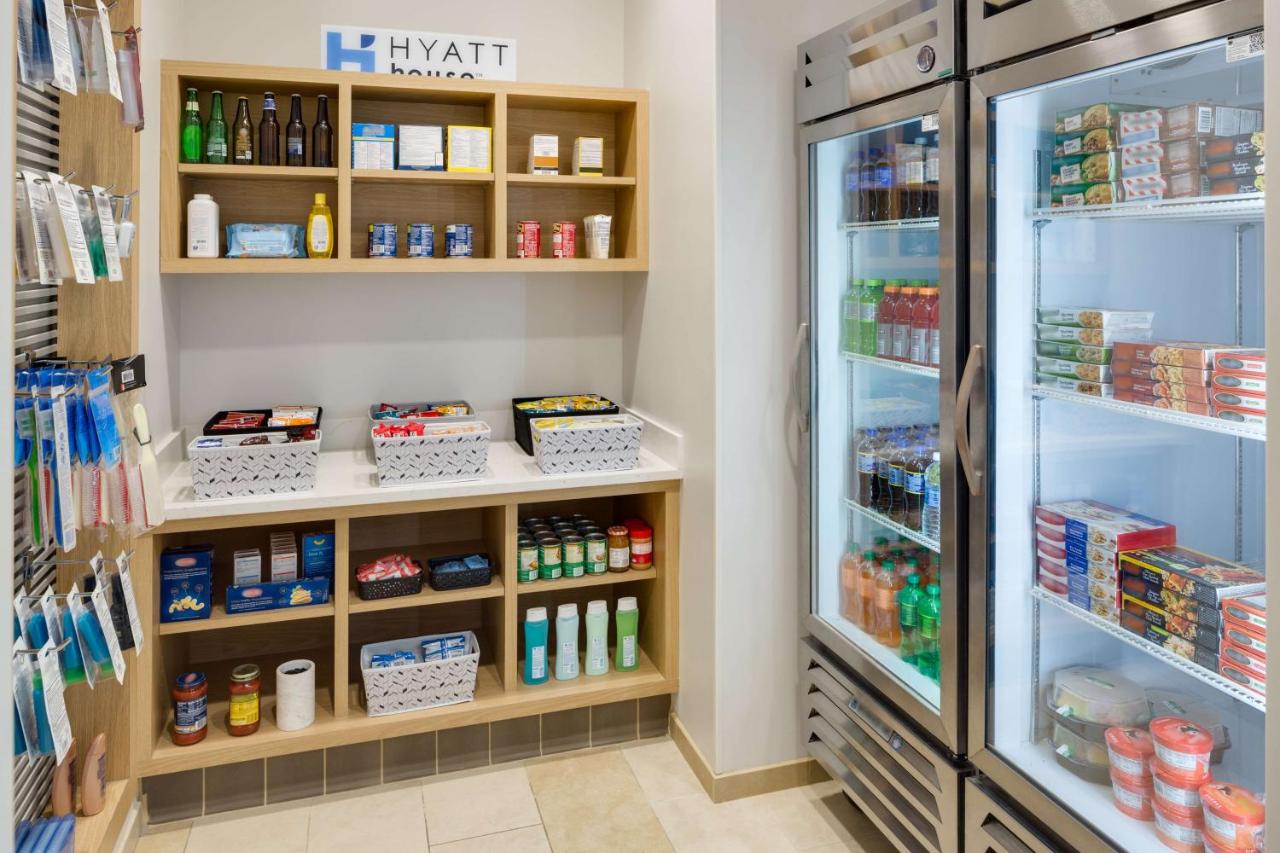 | Hyatt House Hartford North/Windsor
