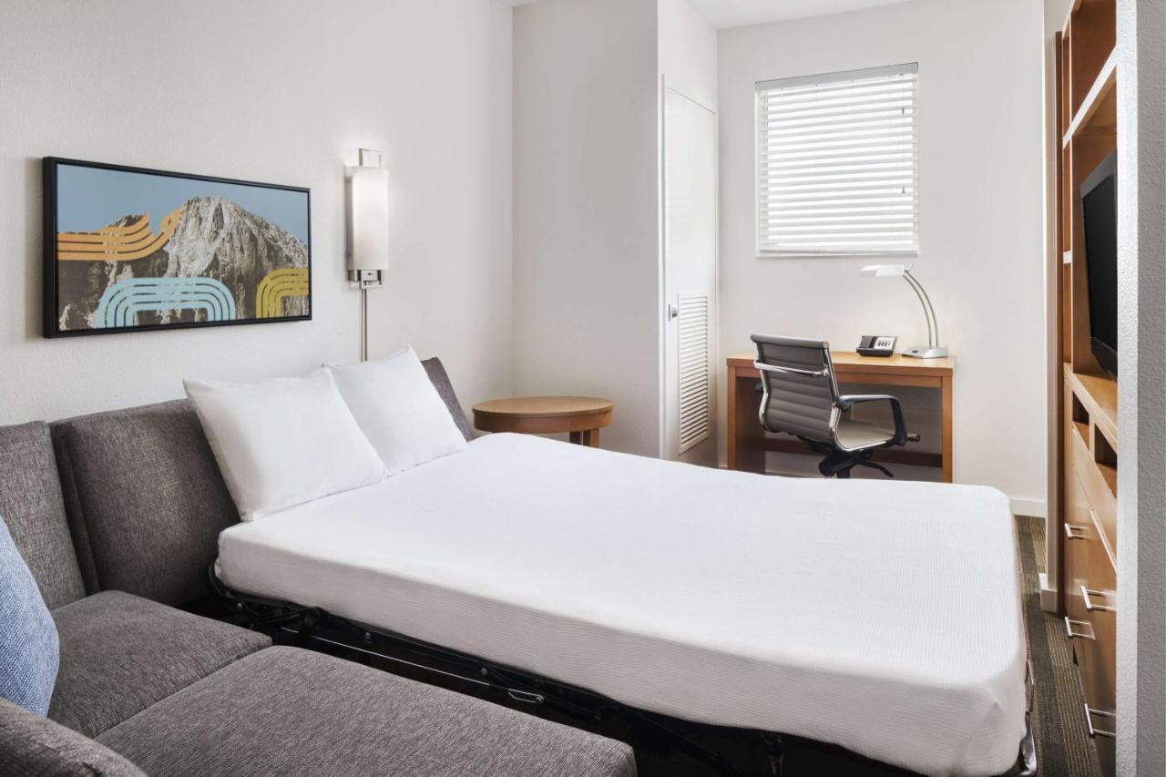 King Room - Disability Access with Roll-In Shower at HYATT house Boulder/Broomfield