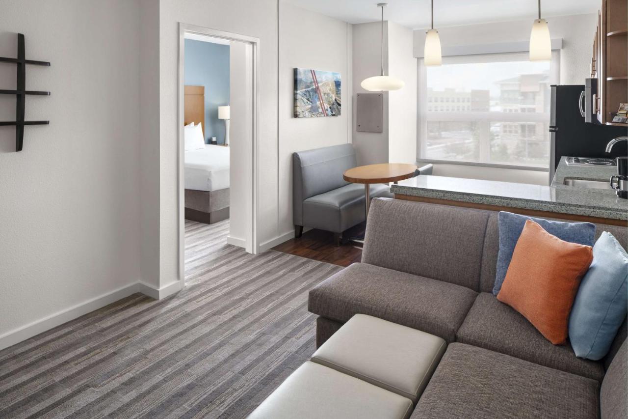King Room - Disability Access with Bathtub at HYATT house Boulder/Broomfield