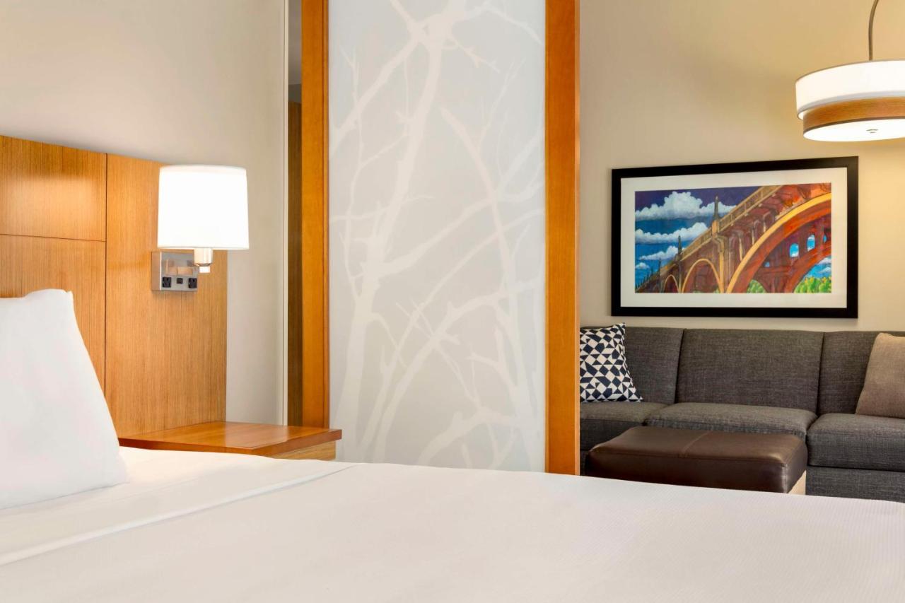 King Studio with Sofa Bed at Hyatt Place Columbia/Downtown/The Vista
