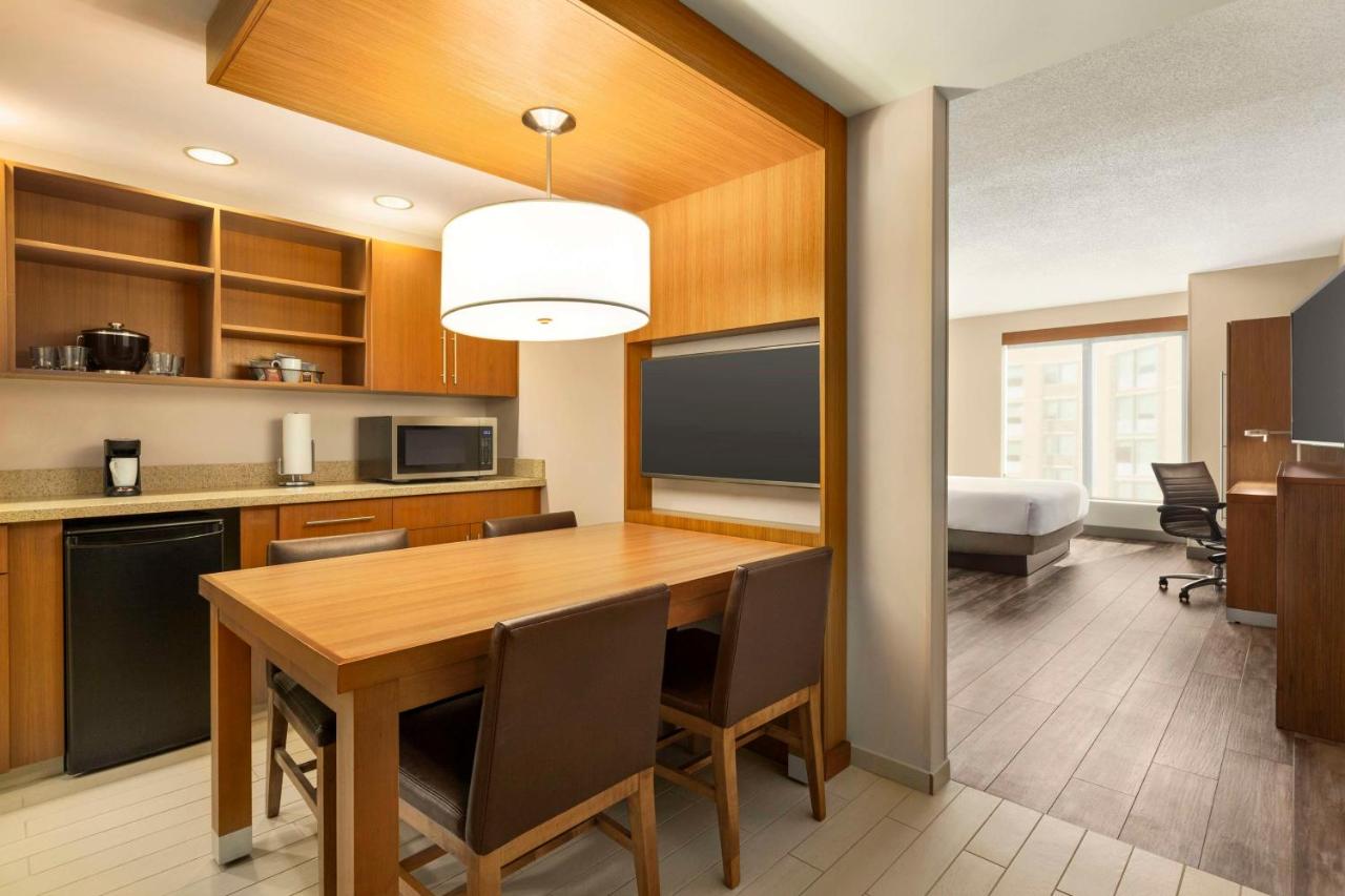 King Suite at Hyatt Place Columbia/Downtown/The Vista