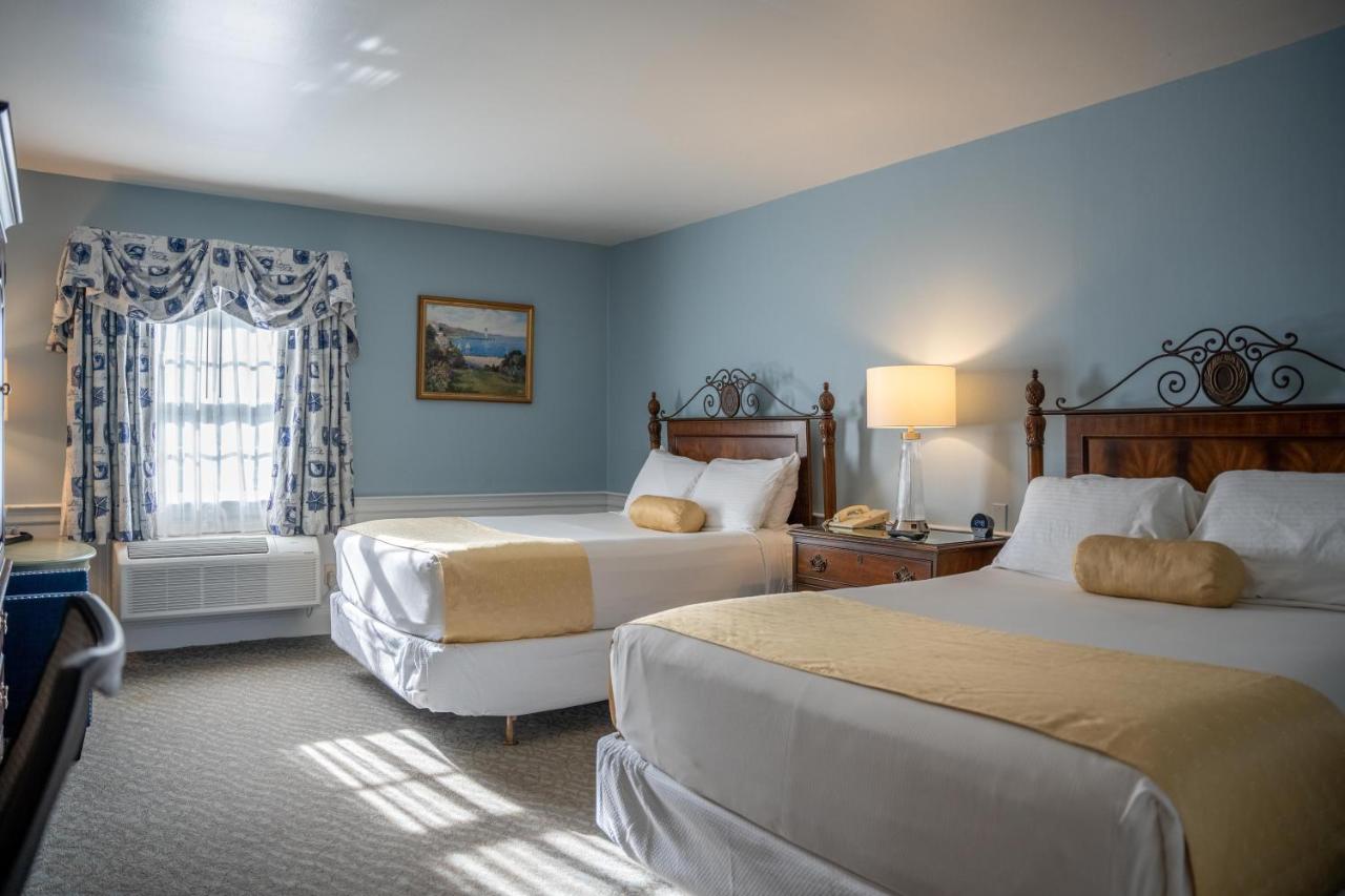 Superior Double Room with Two Double Beds at The Dan'l Webster Inn and Spa