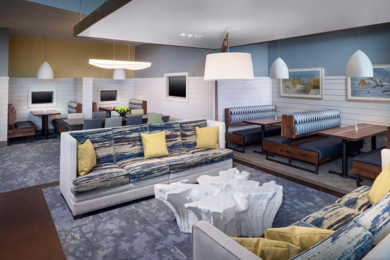 | Hyatt Place Long Island East End
