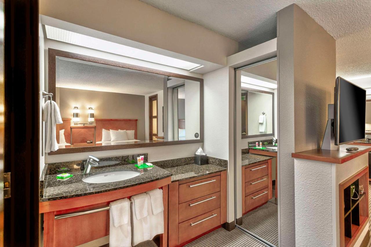 Double Room with Sofa Bed - High Floor at Hyatt Place Kansas City/Overland Park/Convention Center