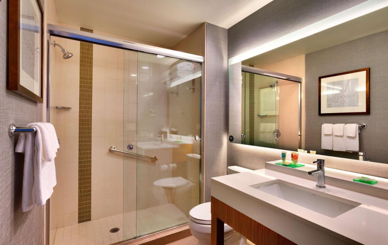 King Room with Sofa Bed at Hyatt Place Emeryville/San Francisco Bay Area