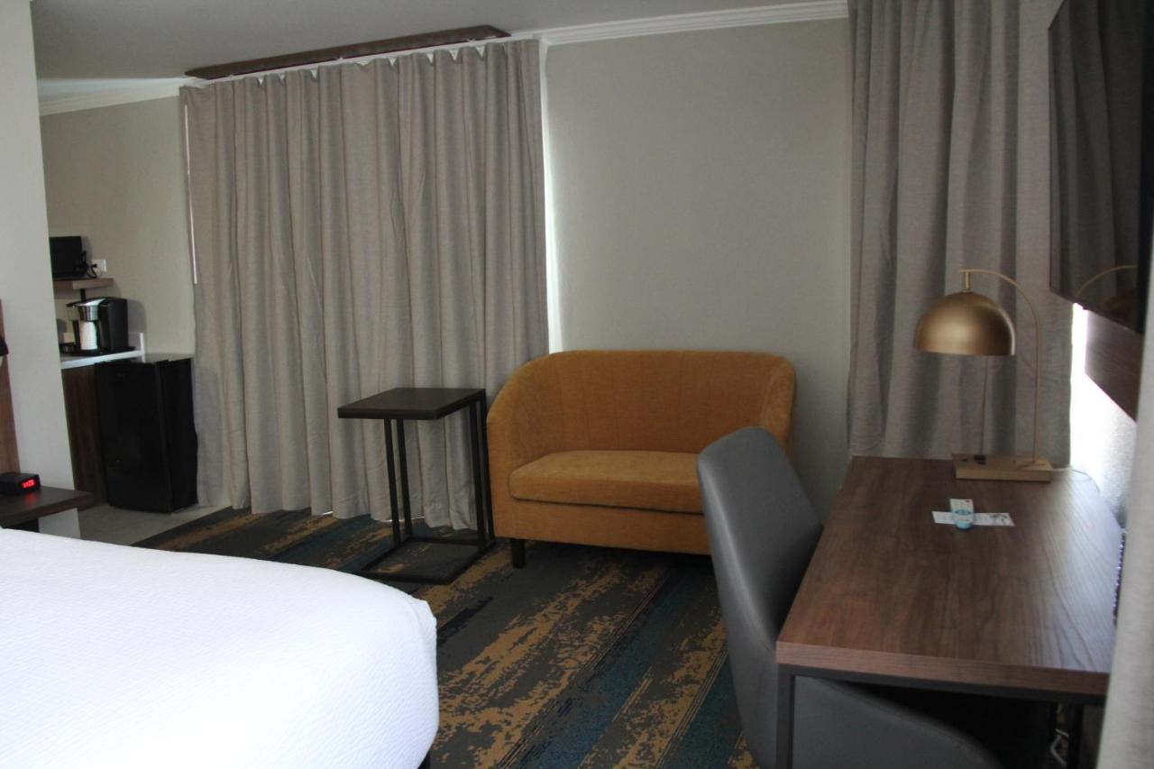 King Studio Suite - Non-Smoking at La Quinta Inn & Suites by Wyndham Yakima Downtown