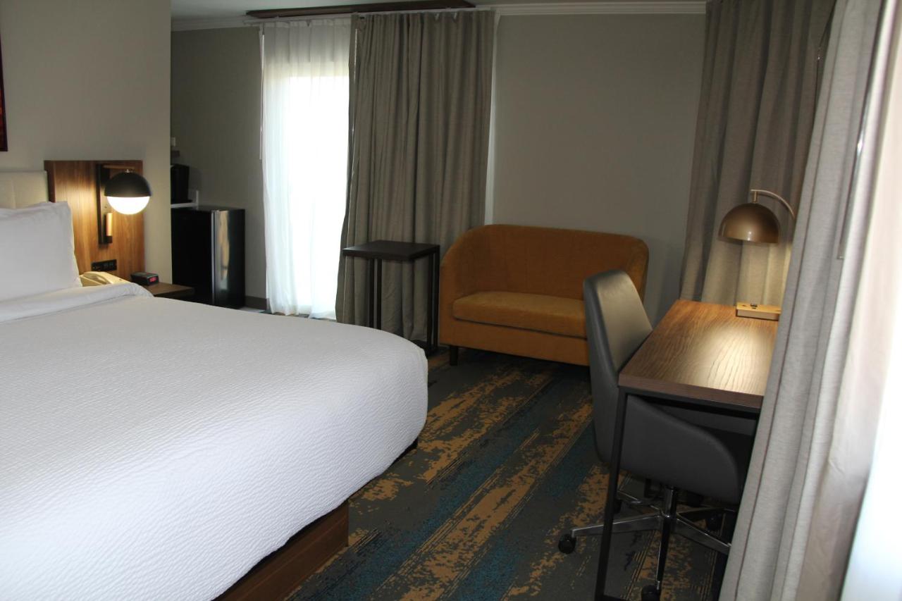 King Studio Suite - Non-Smoking at La Quinta Inn & Suites by Wyndham Yakima Downtown