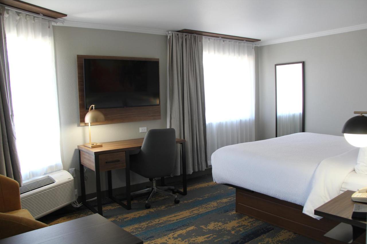 King Studio Suite - Non-Smoking at La Quinta Inn & Suites by Wyndham Yakima Downtown