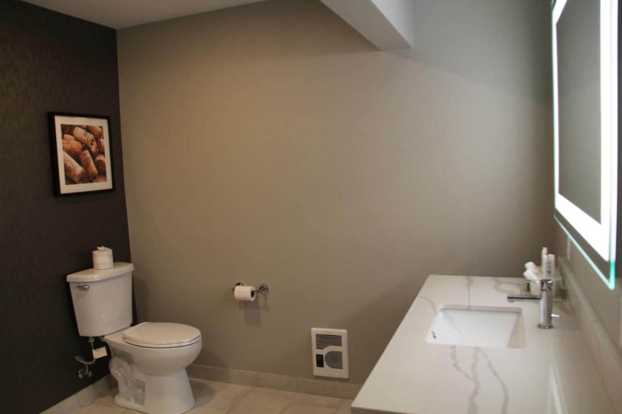 King Studio Suite - Non-Smoking at La Quinta Inn & Suites by Wyndham Yakima Downtown