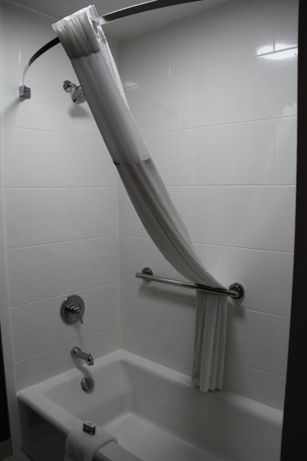 Queen Room with Two Queen Beds - Non-Smoking at La Quinta Inn & Suites by Wyndham Yakima Downtown