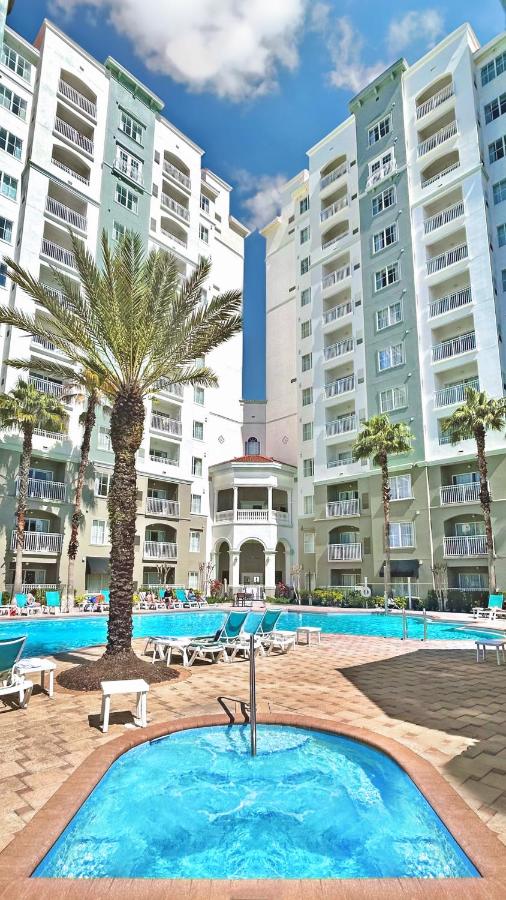  | The Point Hotel & Suites Universal
