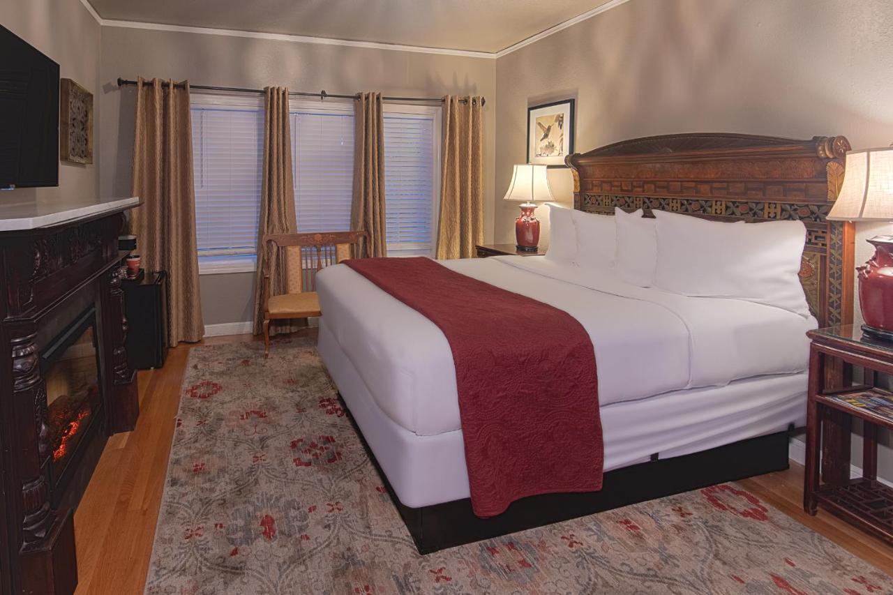 | Inn at Parkside