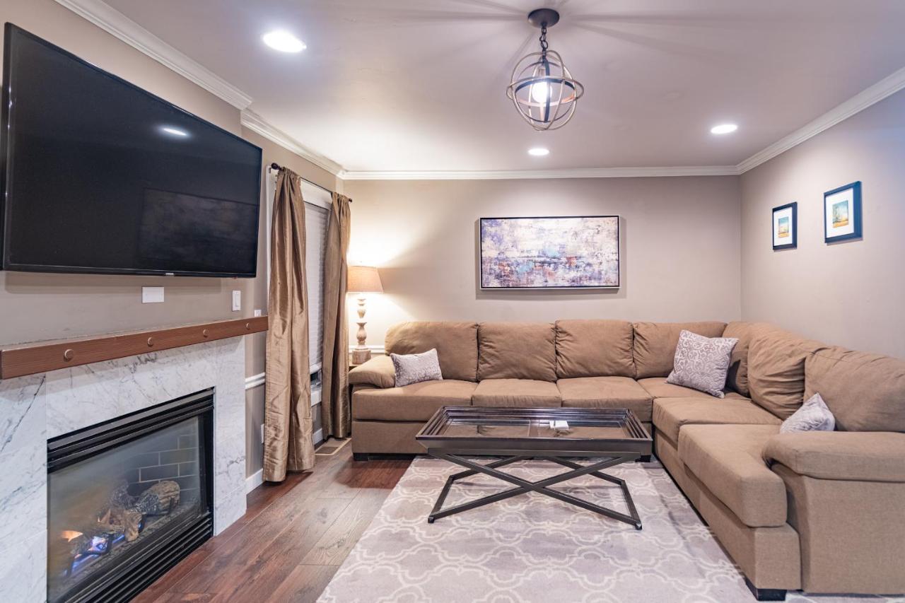 | Inn at Parkside
