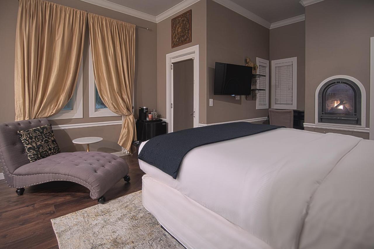| Inn at Parkside