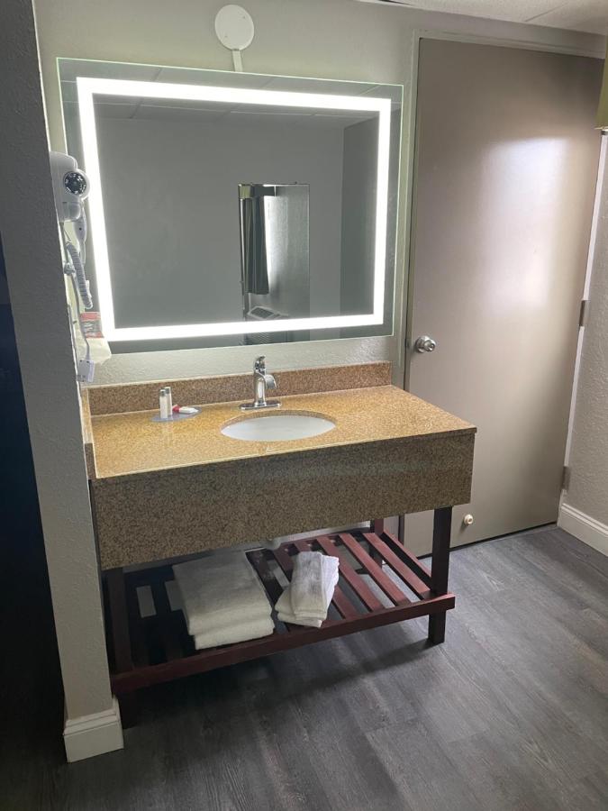 | Aria Resort and Conference Center
