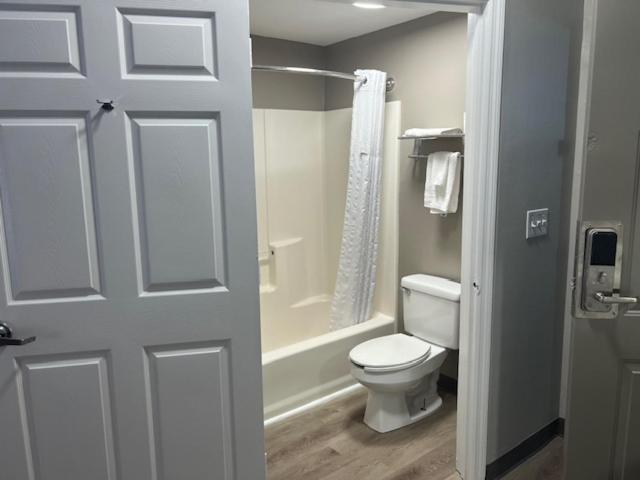 Deluxe Double Room with Two Double Beds - Disability Access - Non-Smoking at Baymont by Wyndham Lakeland