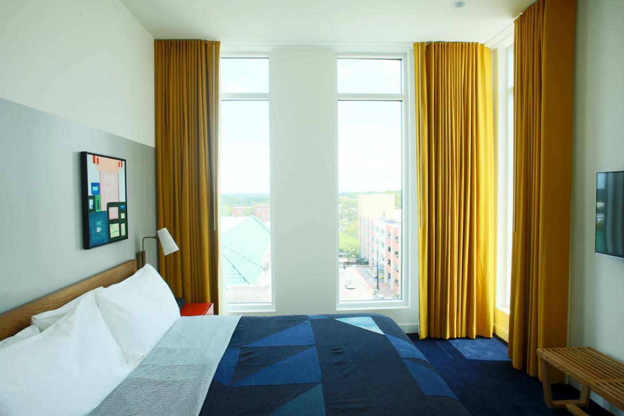 Deluxe King Room at The Durham Hotel