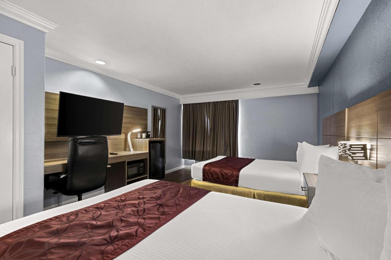  | Best Western Moreno Hotel & Suites