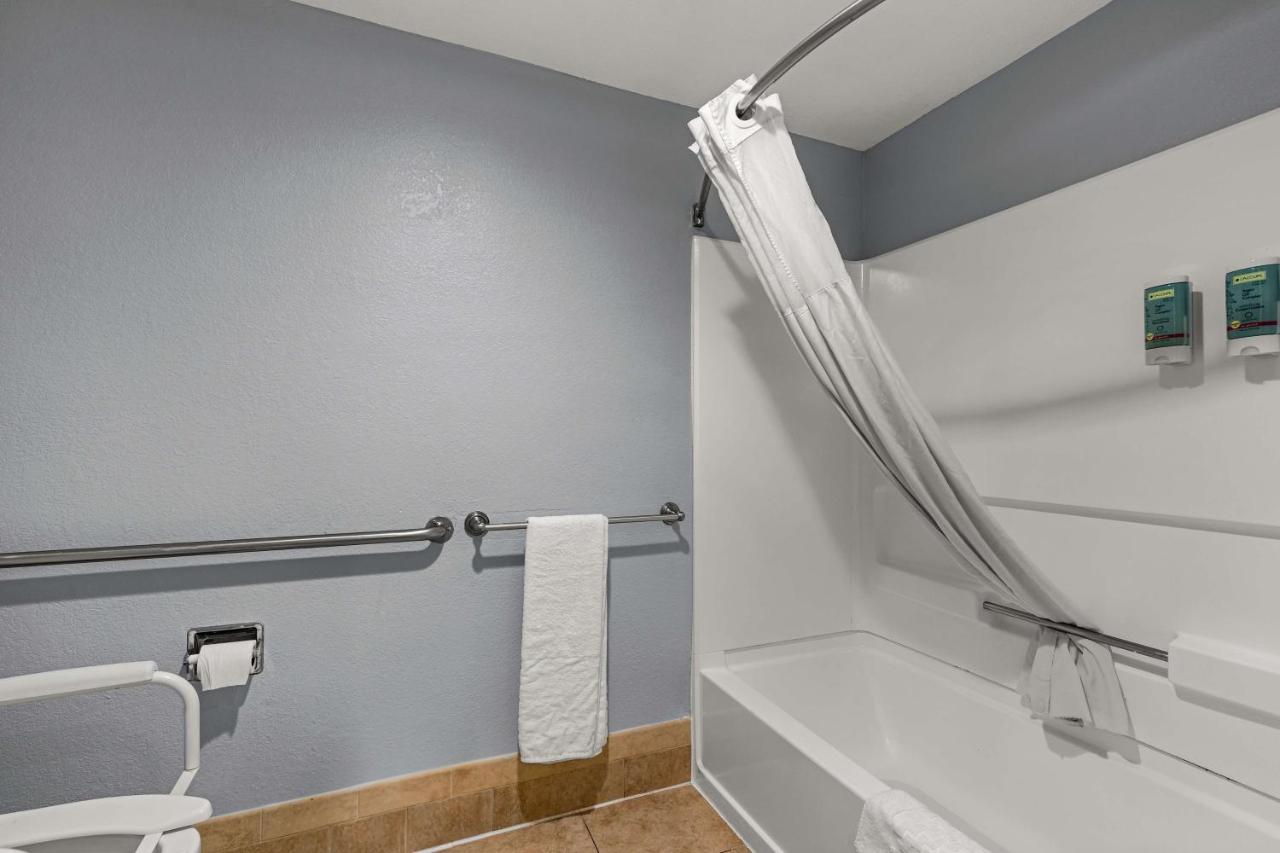  | Best Western Moreno Hotel & Suites
