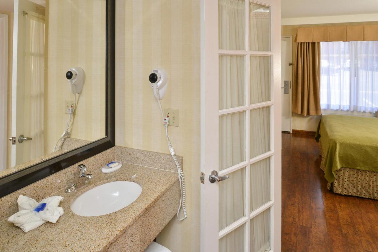 Two-Bedroom Kids Suite - Non-Smoking at Best Western Plus Raffles Inn & Suites
