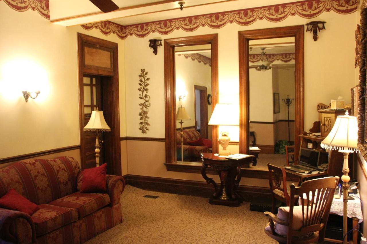 | Hines Mansion
