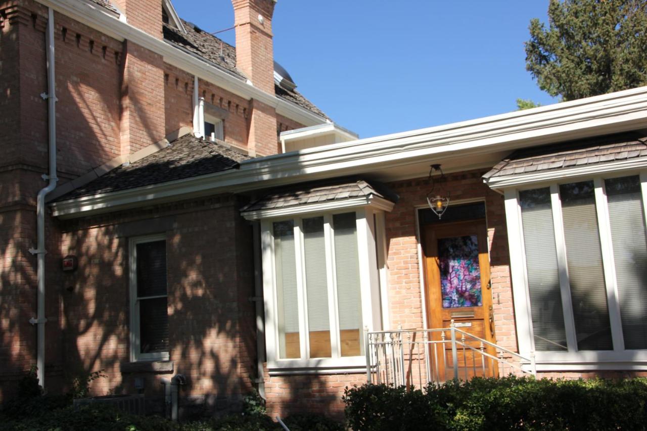| Hines Mansion