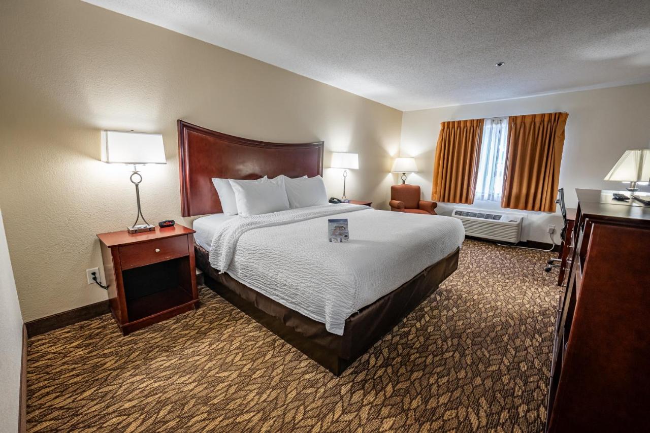 King Room - Non-Smoking at Christopher Inn and Suites