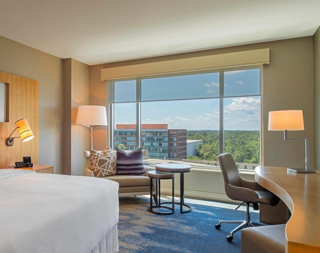 | The Westin At The Woodlands