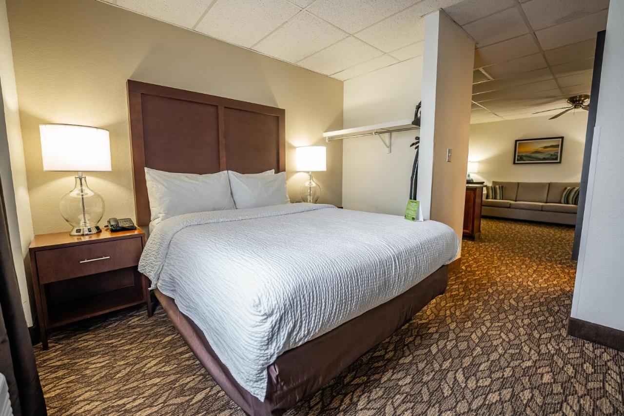 Deluxe King Suite at Christopher Inn and Suites