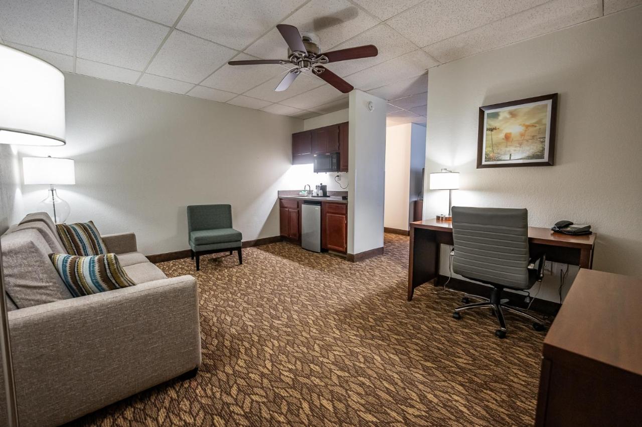 Deluxe King Suite at Christopher Inn and Suites
