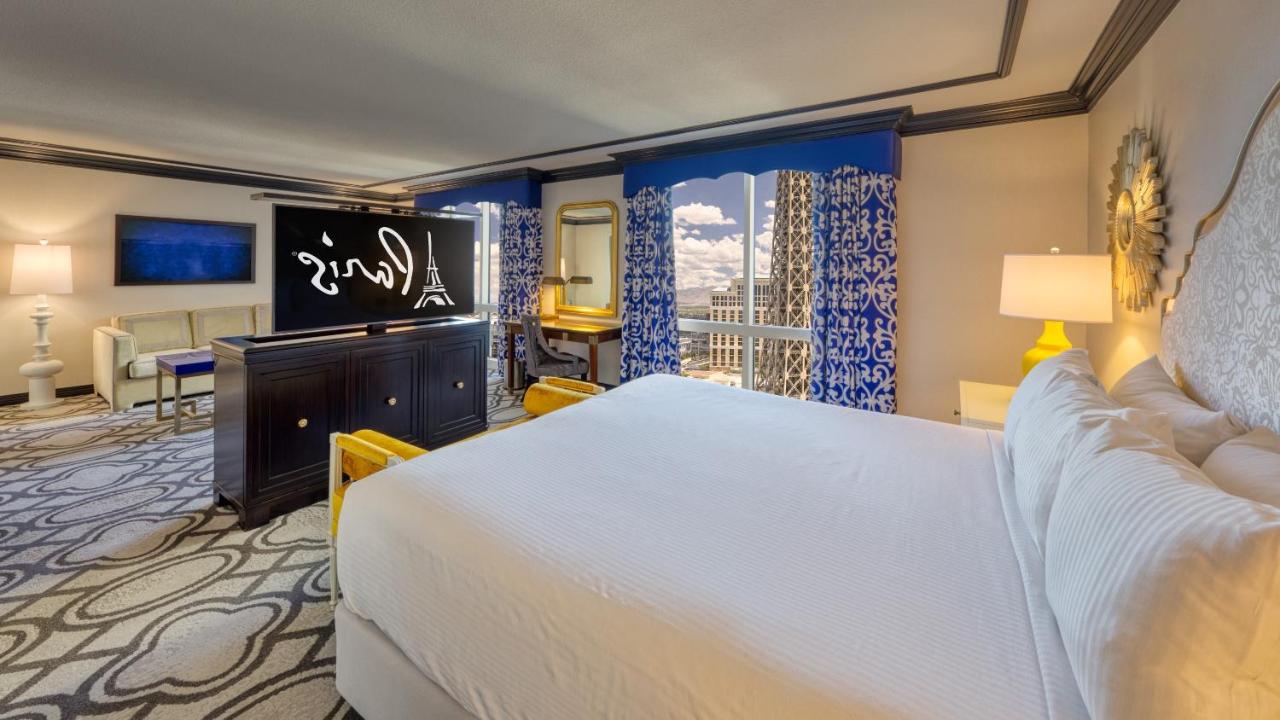 Bordeaux Corner Room, 1 King Bed at Paris Las Vegas Resort & Casino