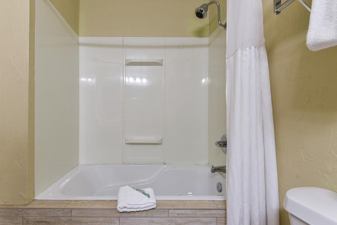 | Best Western Branson Inn and Conference Center