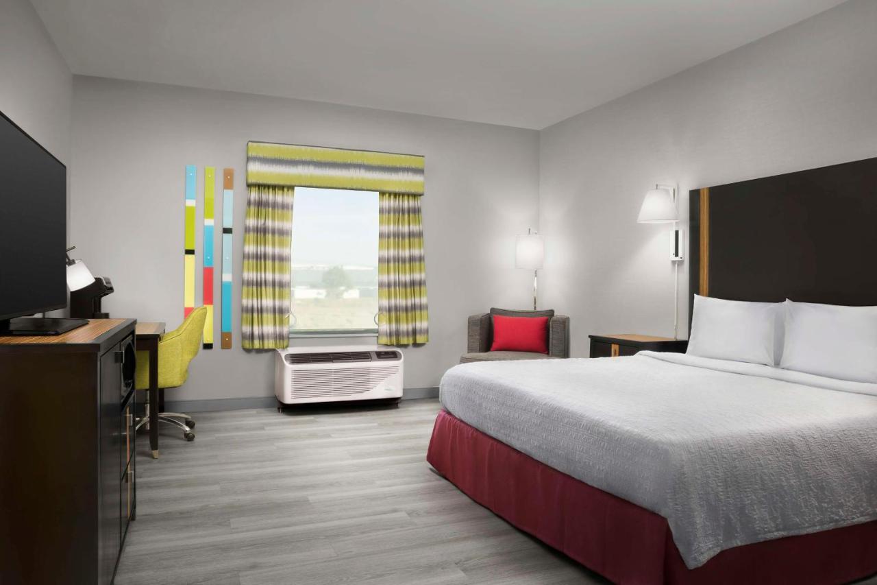 King Room - Hearing Accessible/Non-Smoking at Hampton Inn & Suites El Paso/East