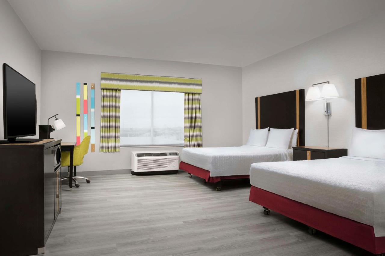 Queen Room with Two Queen Beds - Hearing Access/Non-Smoking at Hampton Inn & Suites El Paso/East