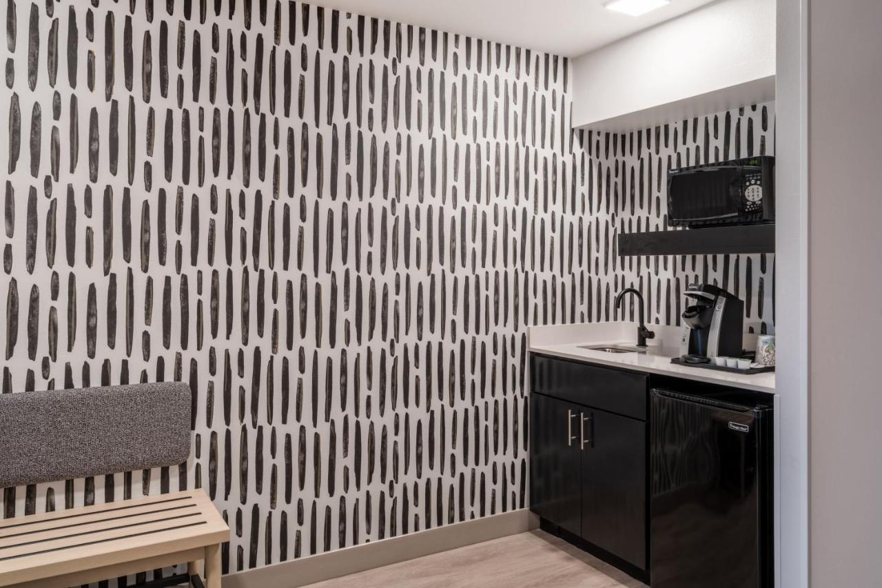  | Atwell Suites Austin Airport, an IHG Hotel