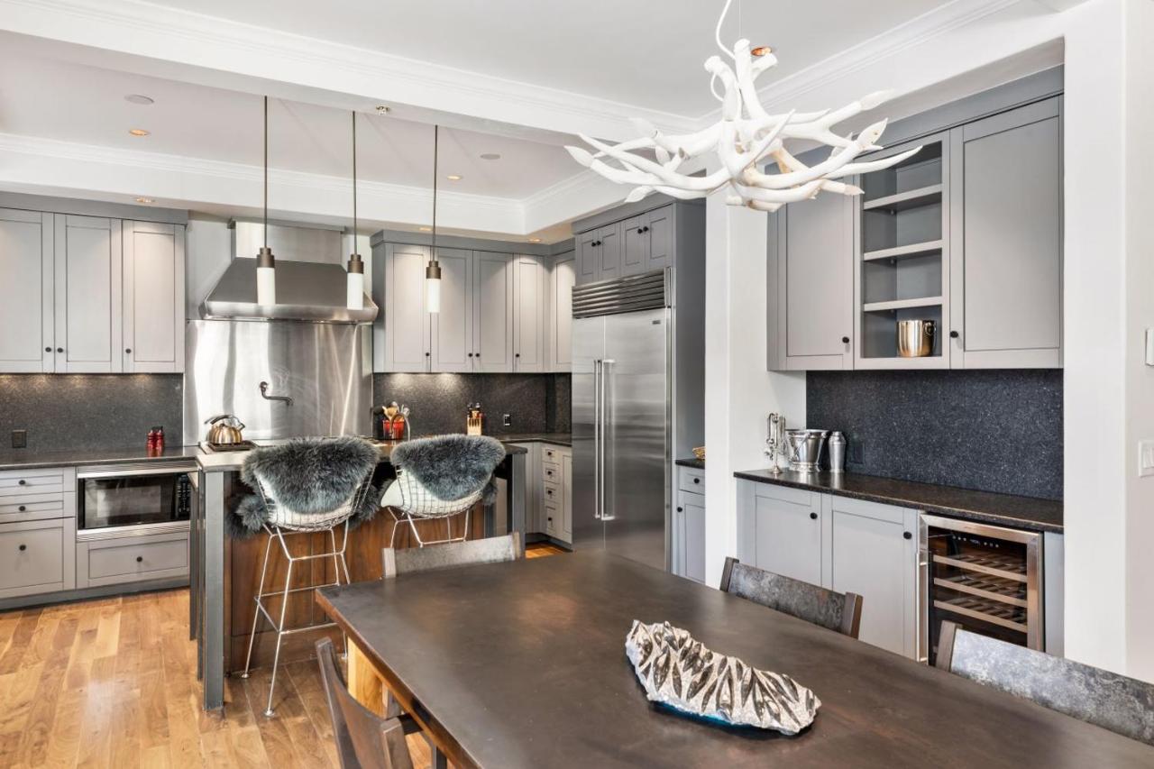Three-Bedroom Apartment - Element 52 Riverhouse B at Element 52, Auberge Collection