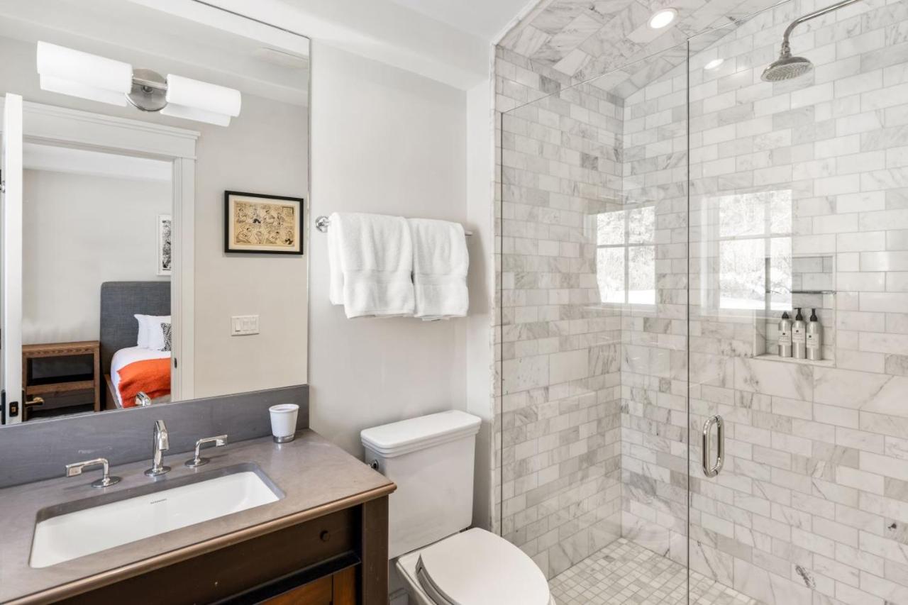Three-Bedroom Apartment - Element 52 Riverhouse B at Element 52, Auberge Collection