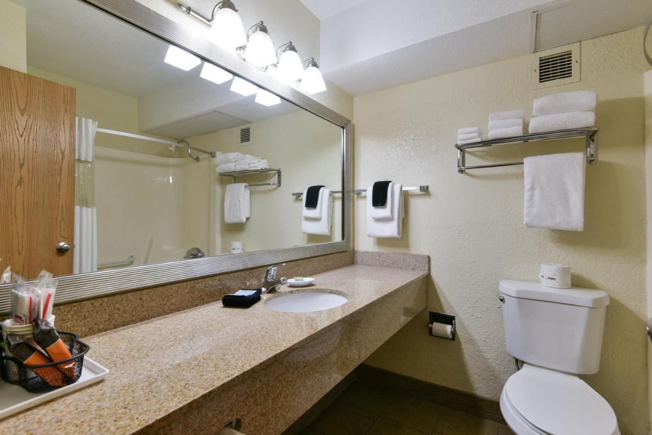 King Room - Non-Smoking at Best Western Branson Inn And Conference Center