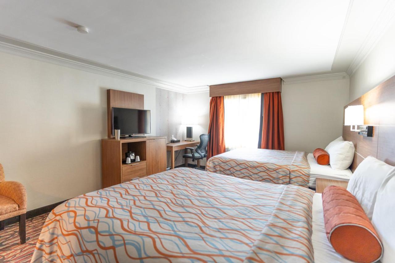 Queen Room with Two Queen Beds - Non-Smoking at Kalika Hotel