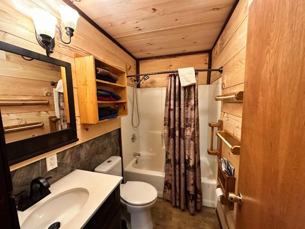 | Best Bear Lodge