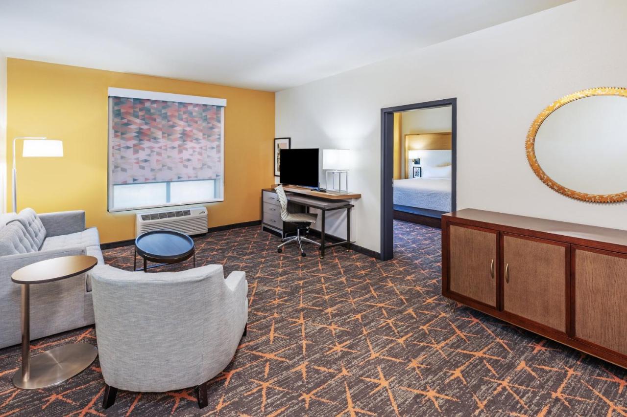 | Holiday Inn & Suites Stillwater-University West, an IHG Hotel
