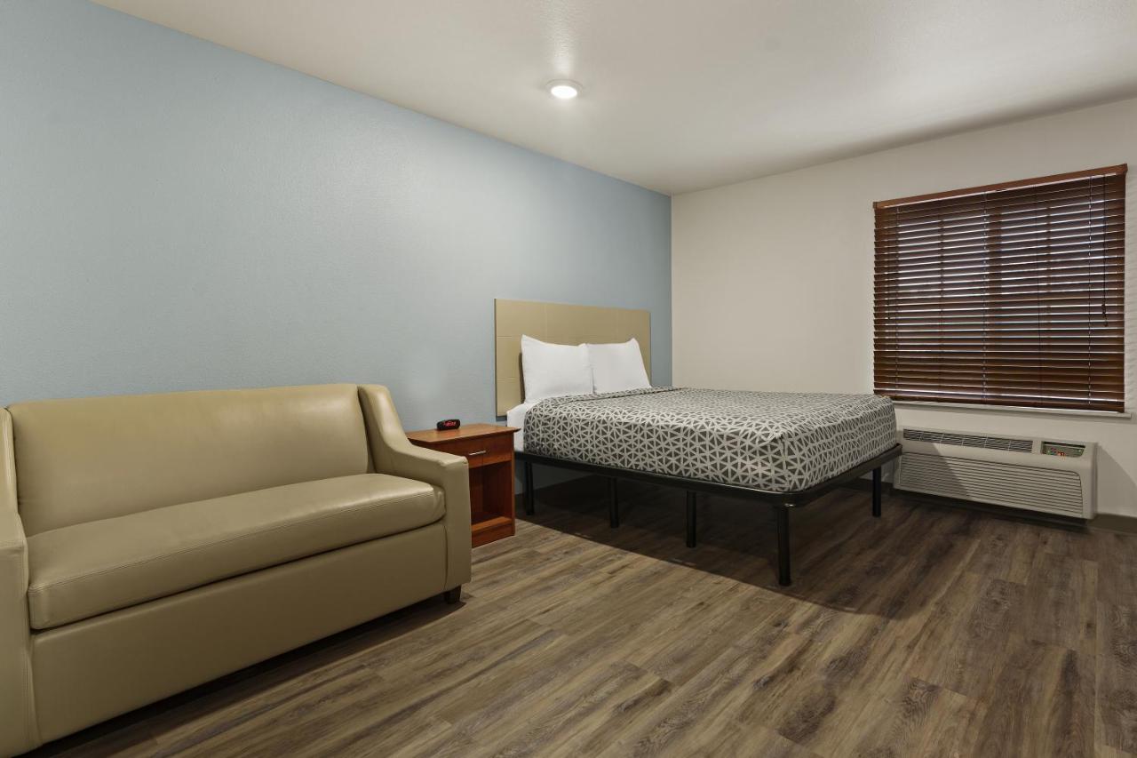 Queen Suite with Tub - Disability Access/Non Smoking at WoodSpring Suites Johnson City