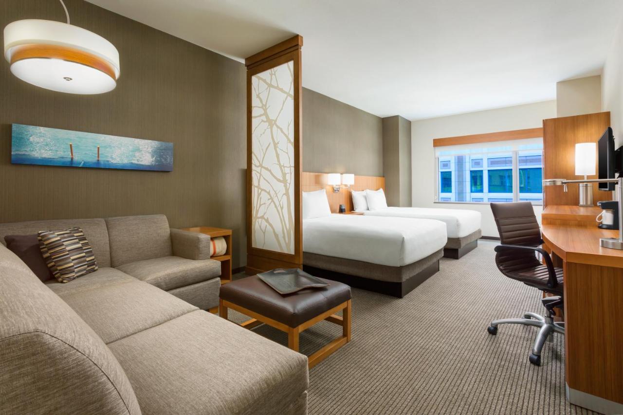 Two Queens with Sofa Bed, View  at Hyatt Place Chicago/Downtown - The Loop
