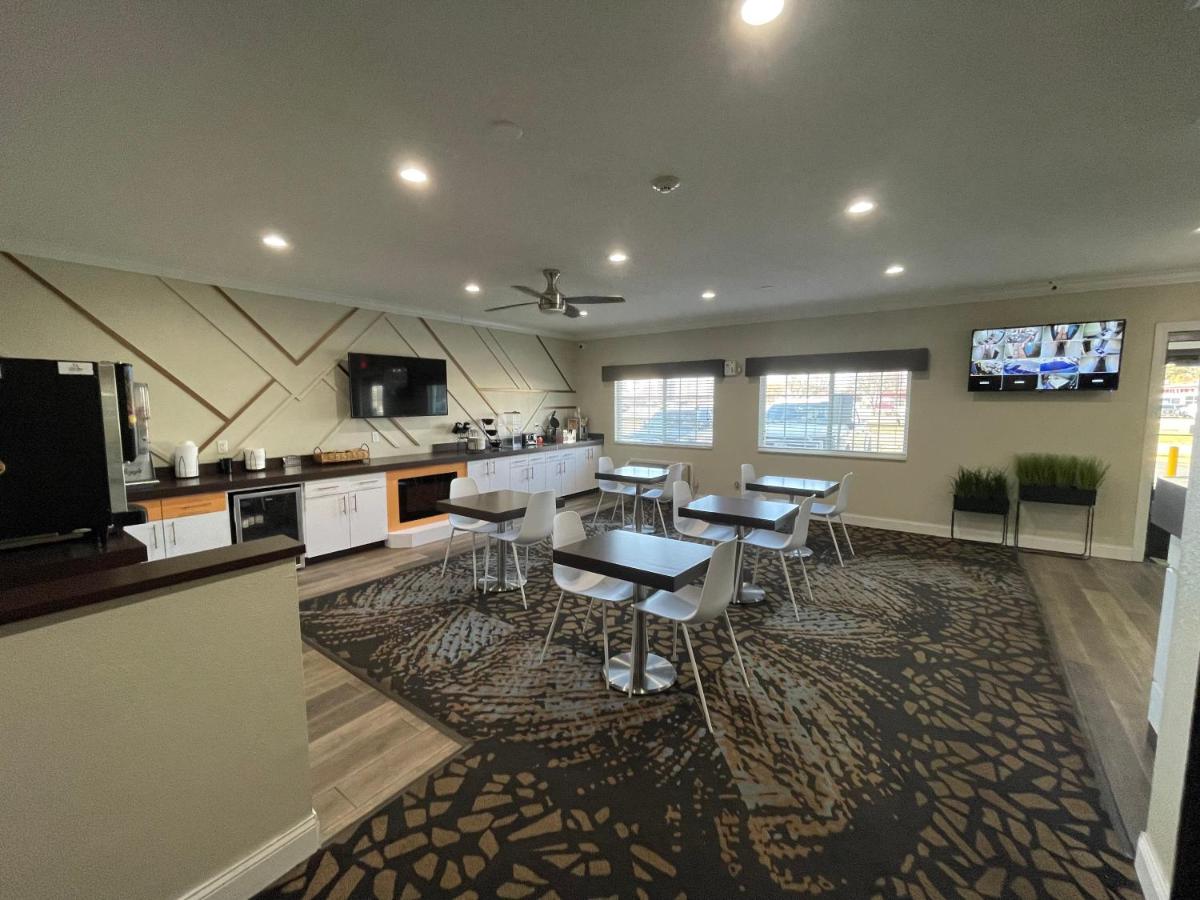 | BridgePointe Advantage by BPhotels