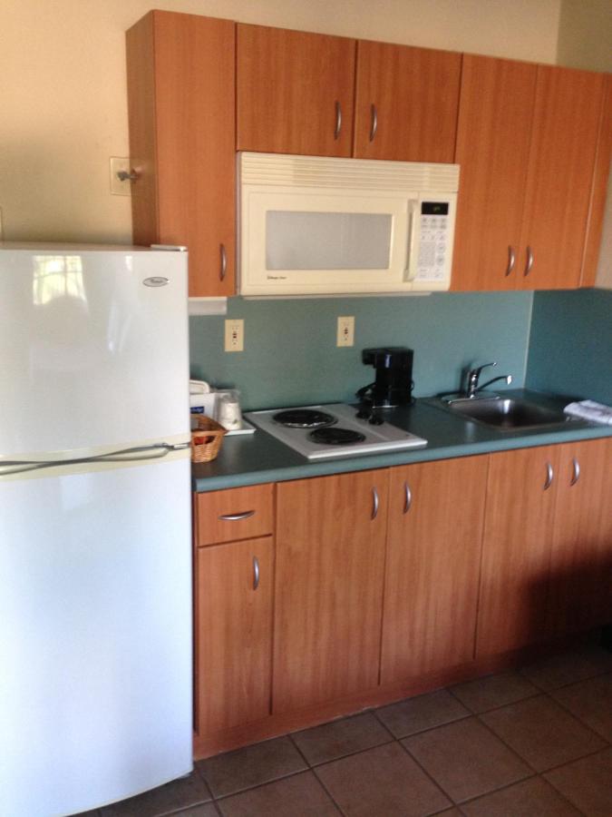 | Travelodge Suites by Wyndham Lake Okeechobee