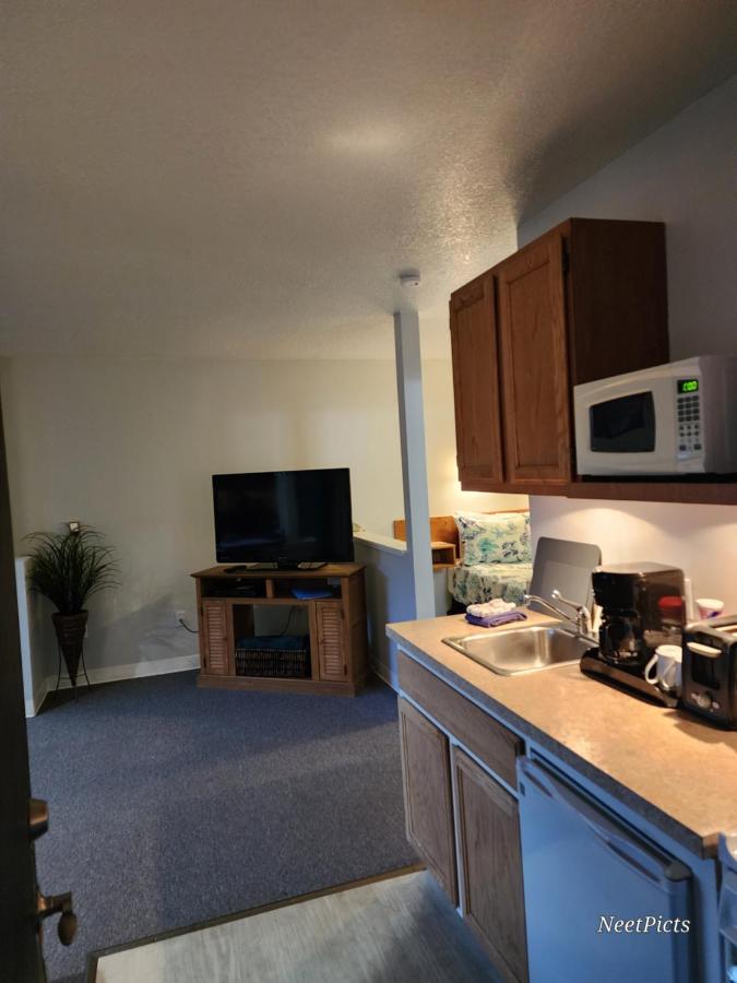 | Inn at Arch Rock