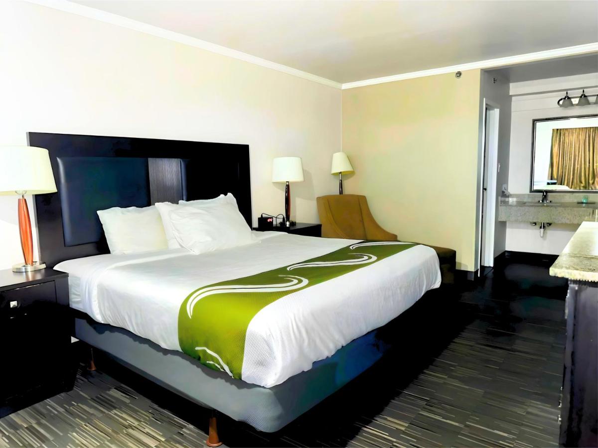 King Room - Non Smoking at Quality Inn Fort Worth - Downtown East